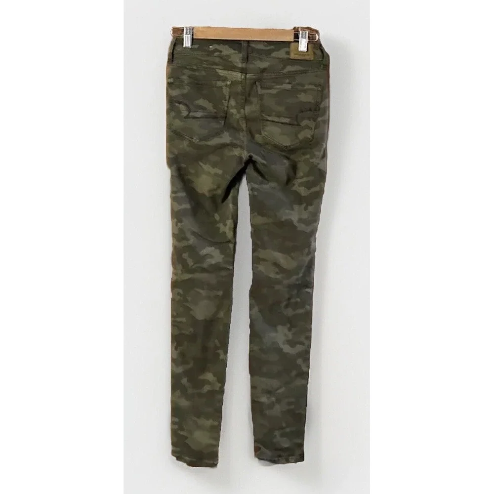 AMERICAN EAGLE Women's Camouflage Jegging Jeans Pants Sz 4 EC SUPER STRETCH X‎